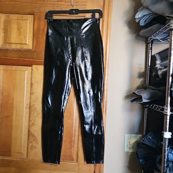 NWOT Spanx Faux Leather High-Rise Skinny Black Pants - Picture 4 of 11